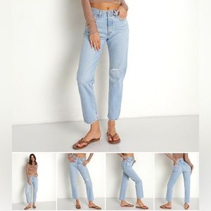 Levi’s Wedgie Straight Jeans